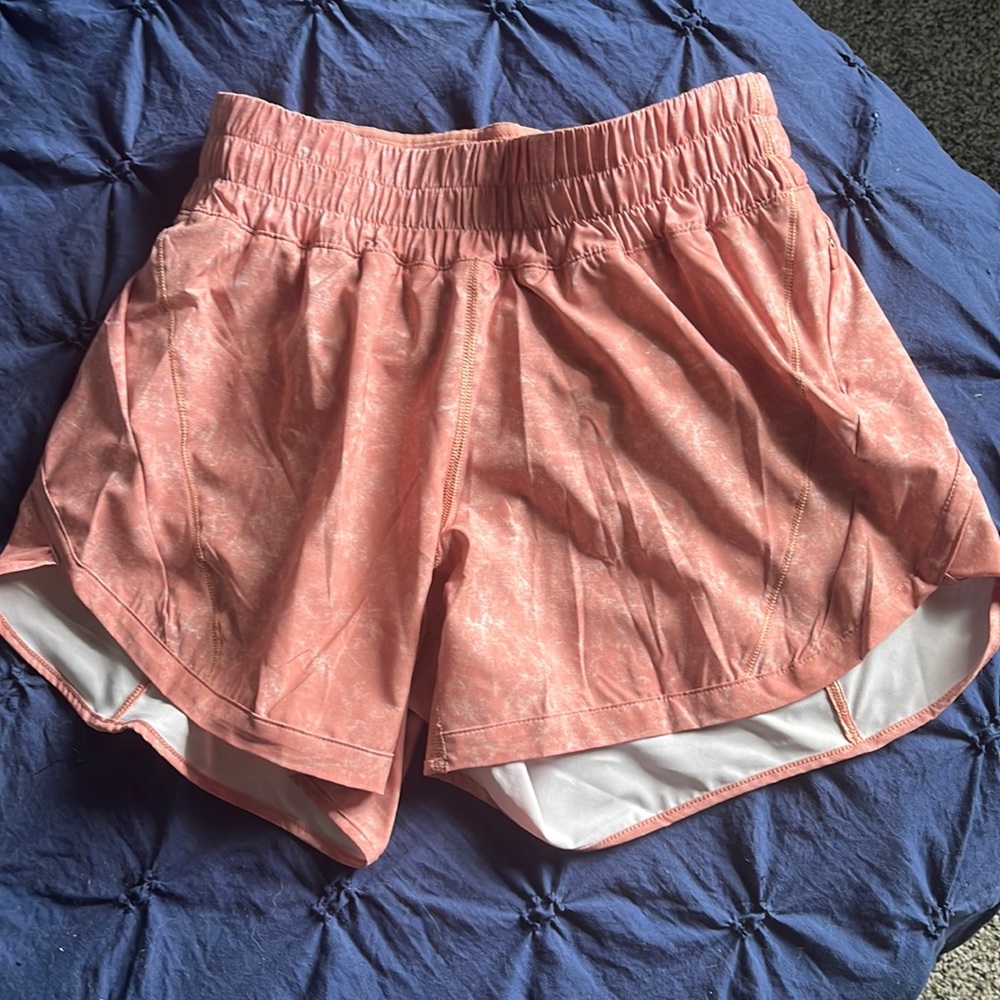 Lululemon Track That Shorts 5” size 6